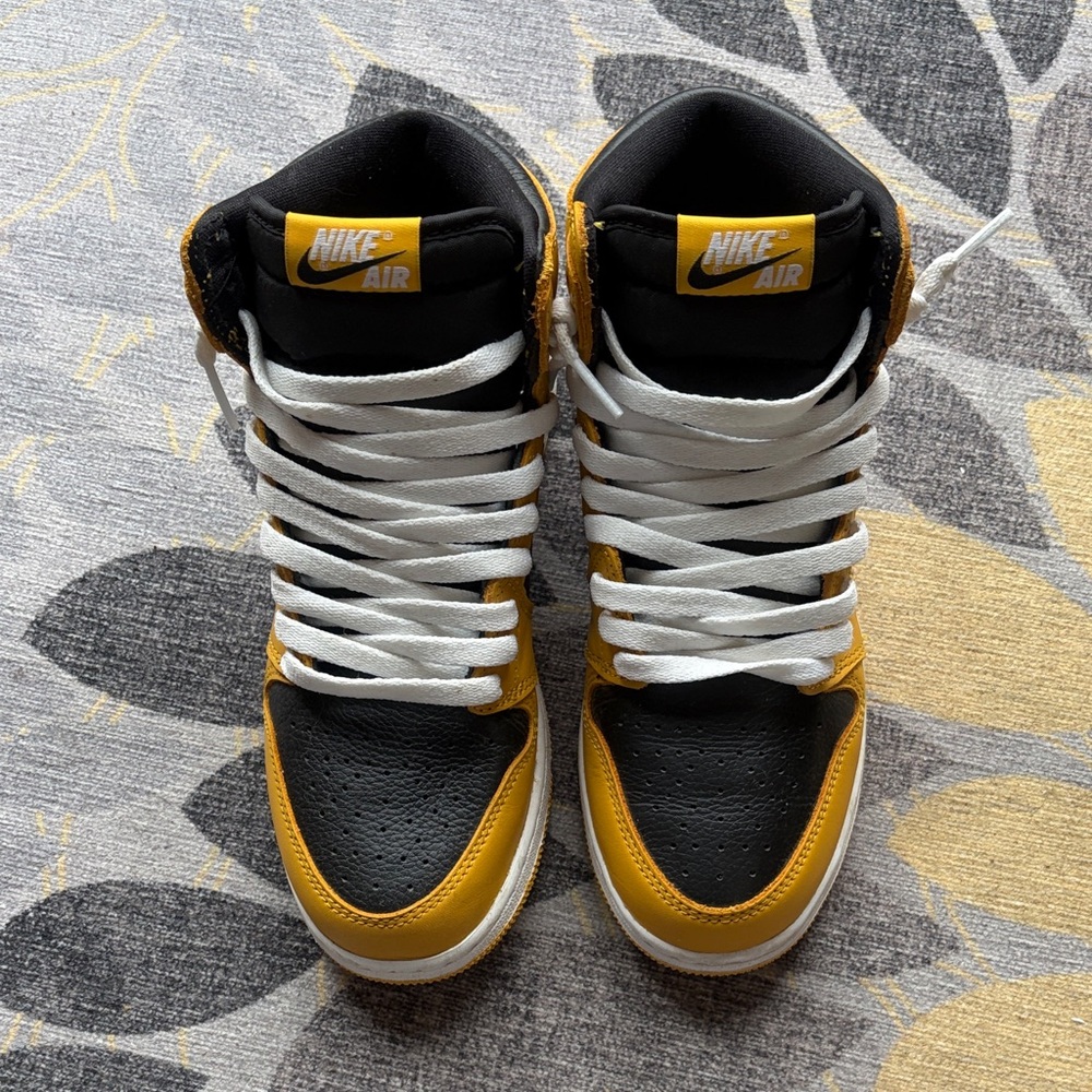 Nike High-Top Sneakers in Black, Yellow & White